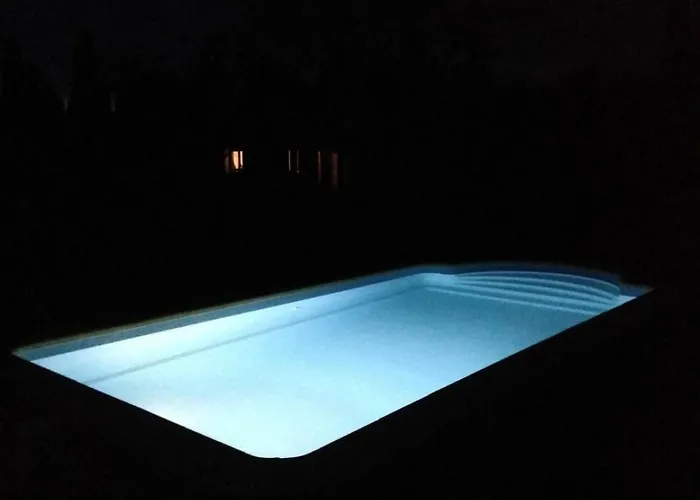 A La Campagne Villa Camélas